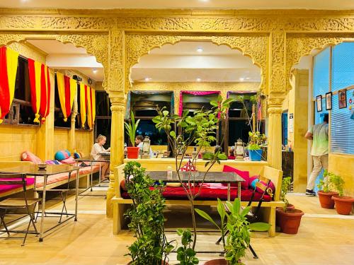 Pol Haveli Rooftop Restaurant & Cafe